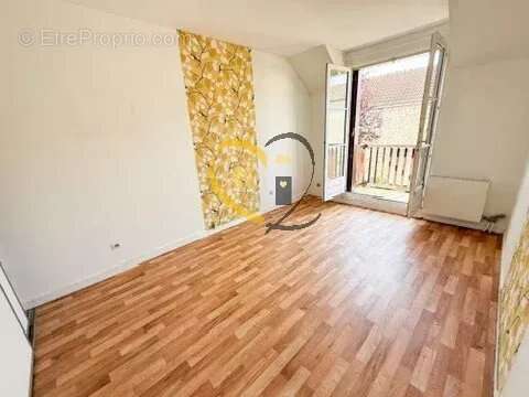 Maison à FONTENAY-LE-FLEURY