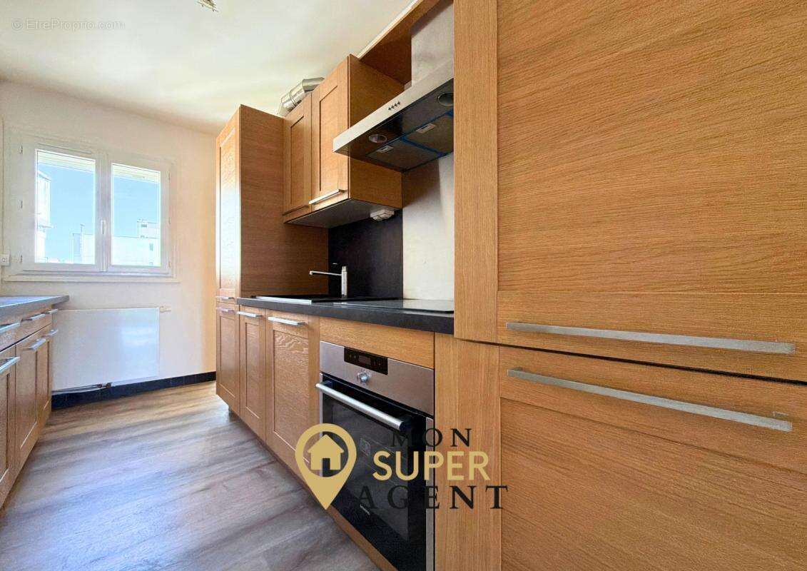 Appartement à MELUN