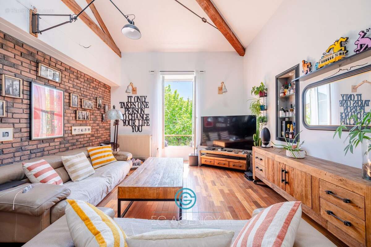 Appartement à MARSEILLE-12E