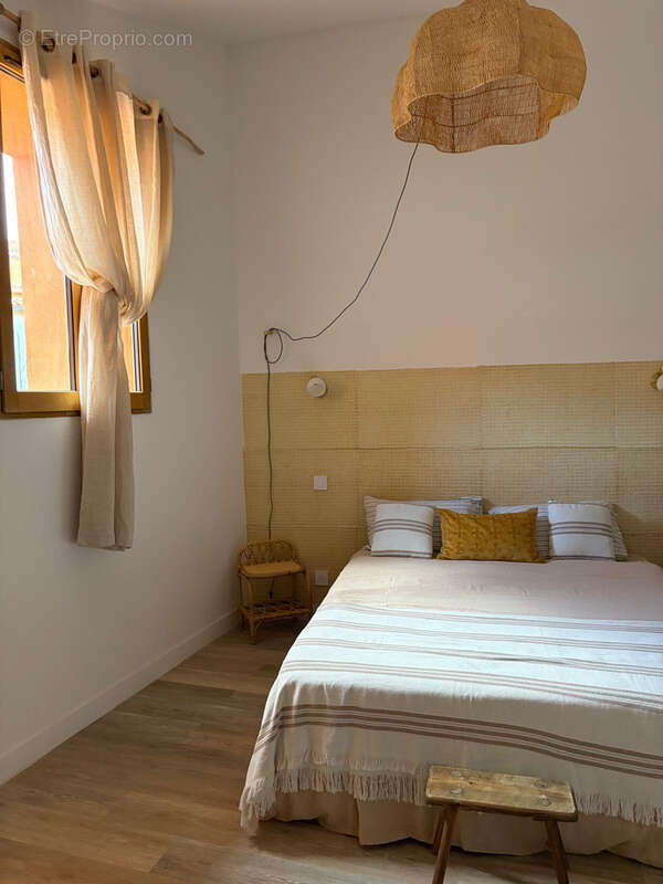 En vente à Collioure : immobilier de prestige : maison avec terrasses jardin et parking - photo 4