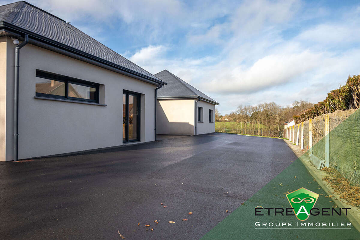 Maison de PLAIN-PIED - LA NEUVE LYRE - 190 m² - 5 chambres - photo 17