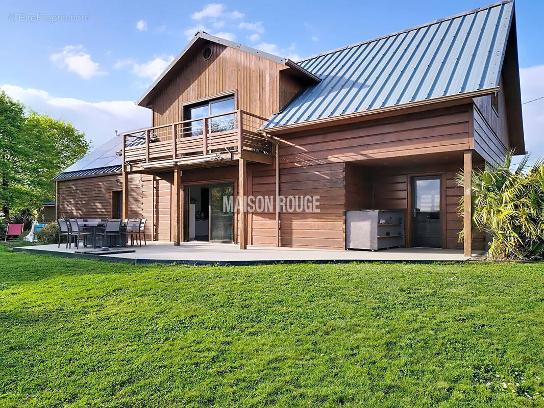 Belle réalisation en bois - photo 2