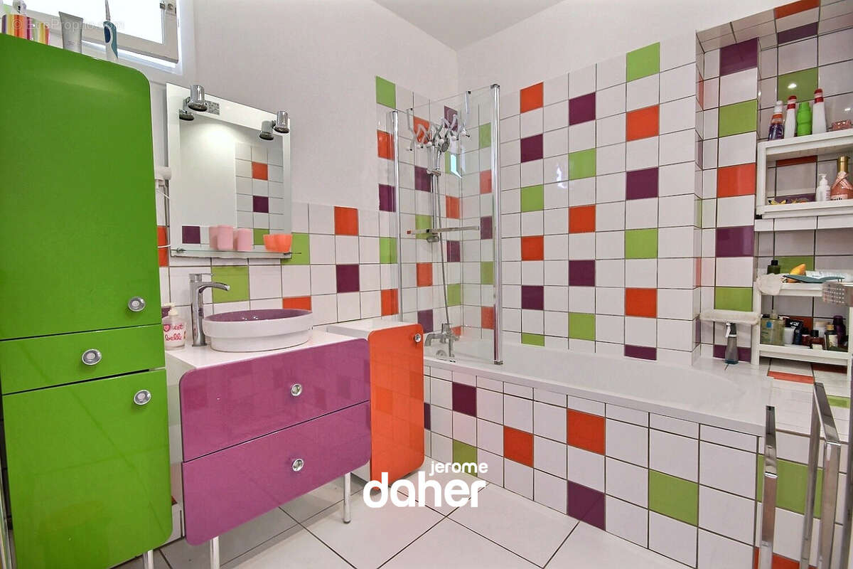 Appartement à MARSEILLE-9E