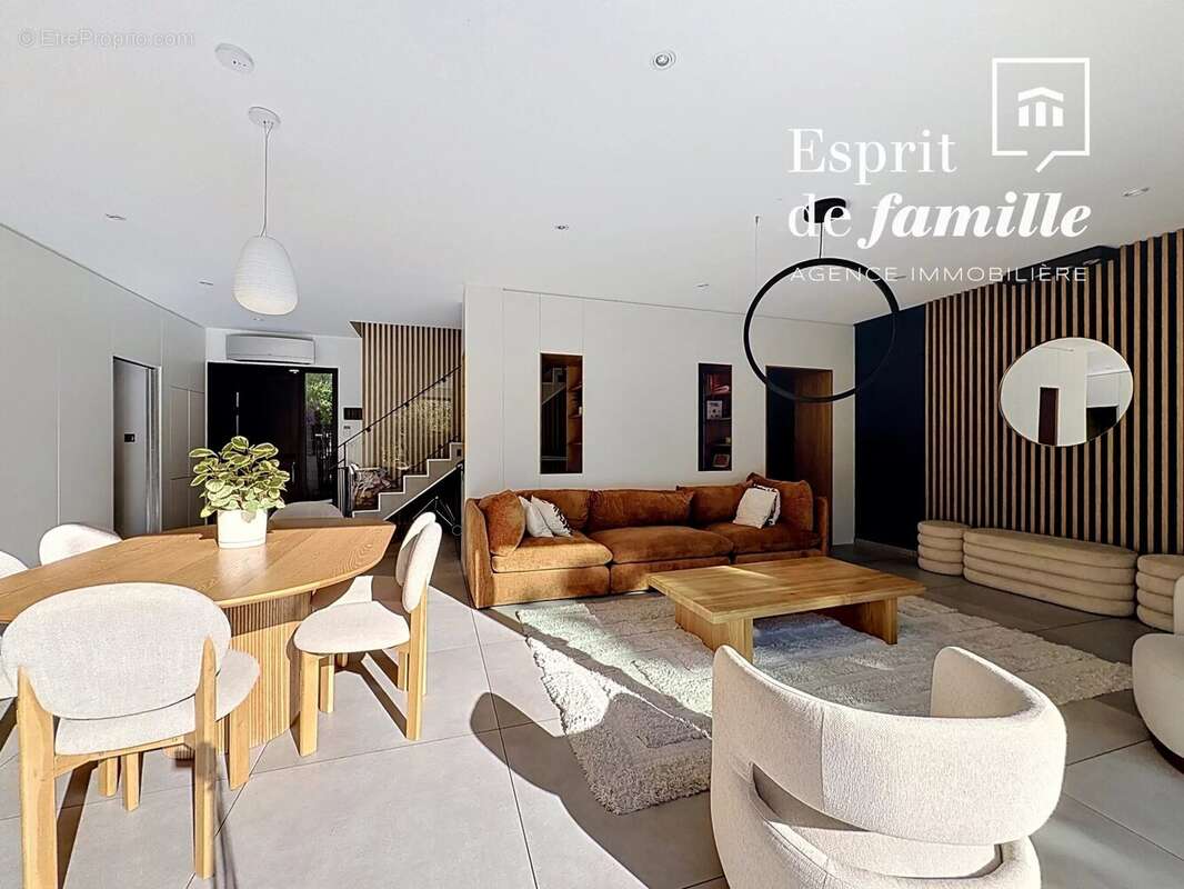 Maison à CALUIRE-ET-CUIRE