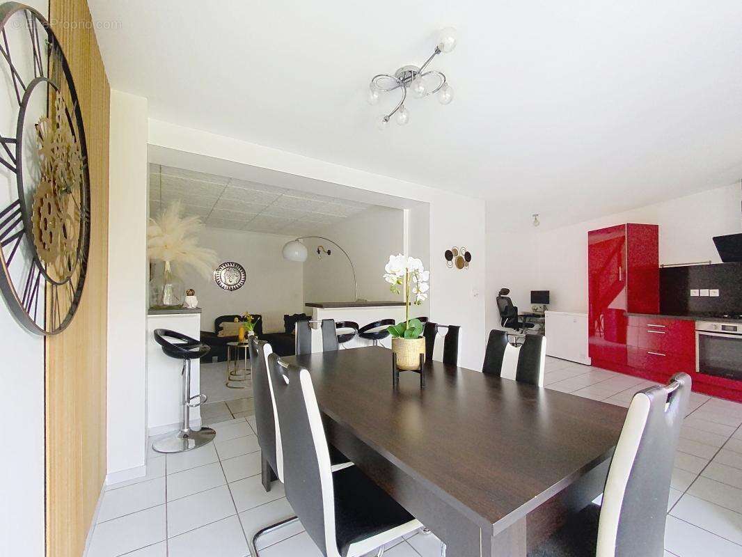 Appartement à GRIGNY