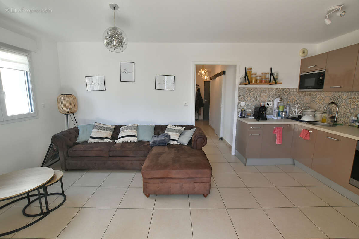 Vente T2 45m2 secteur Atrium - photo 2