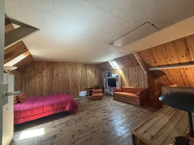 Maison à CIRES-LES-MELLO