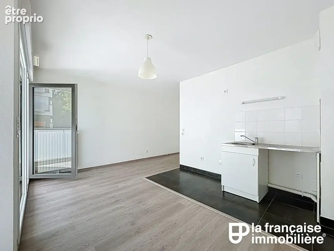 Appartement T2 à vendre, Rennes Fougères Longs-Champs - photo 2