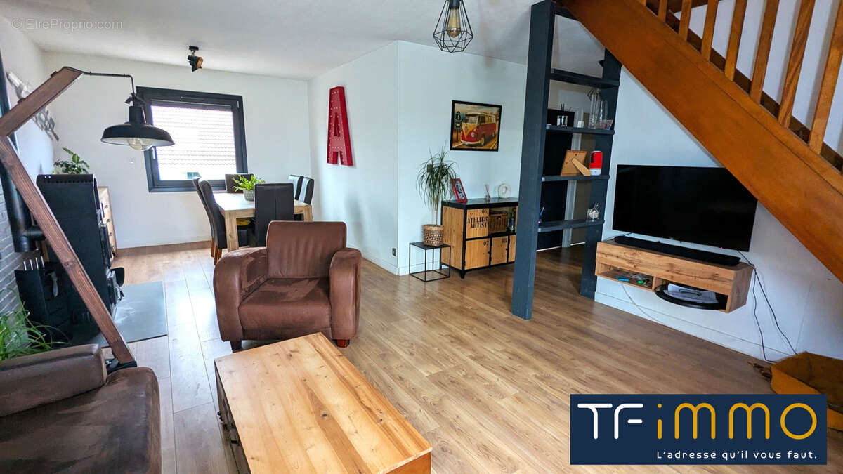 Maison à GONDREVILLE