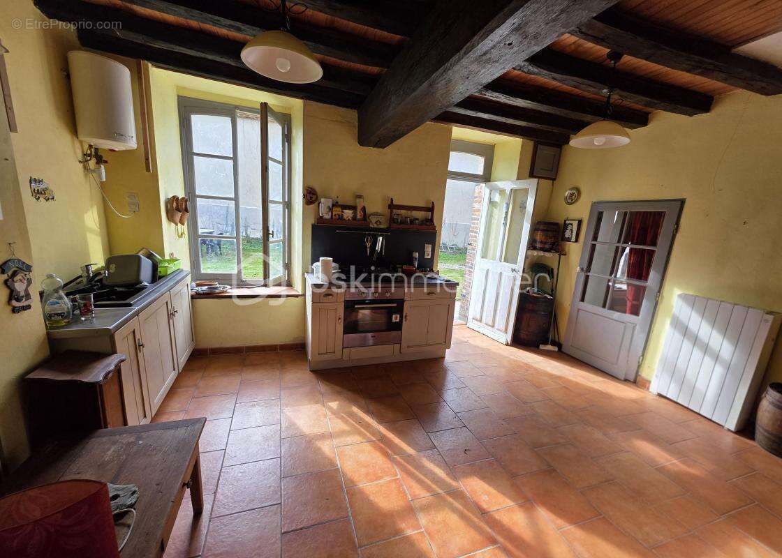 Maison de campagne à la limite de l’Aube, de l’Yonne et de la Seine-et-Marne - photo 2
