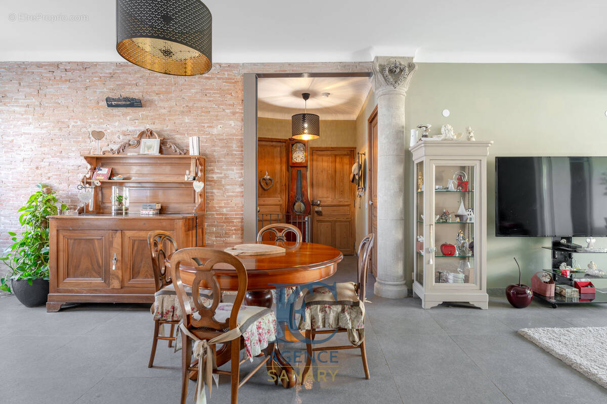 Appartement à OLLIOULES