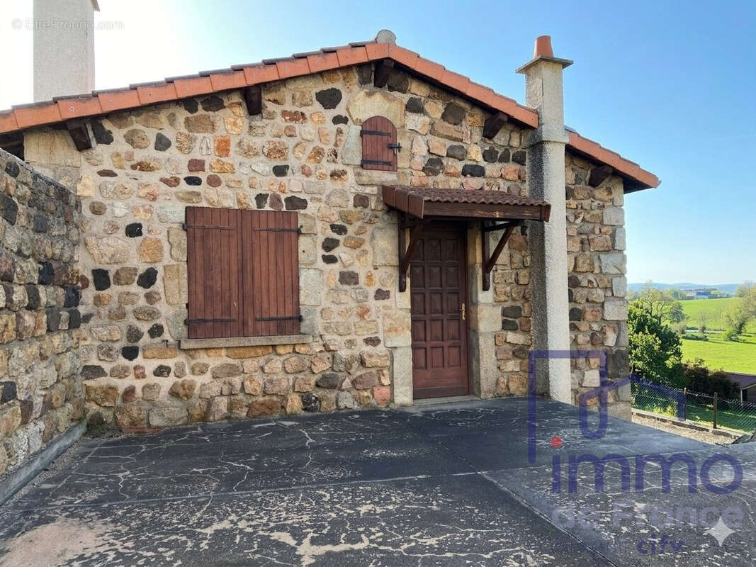 Maison 150 m² à Chaspinhac  - photo 7
