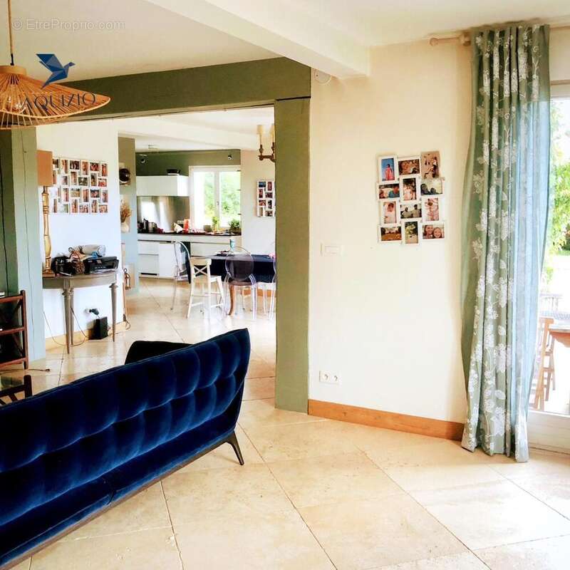 Maison à SAINT-CERGUES