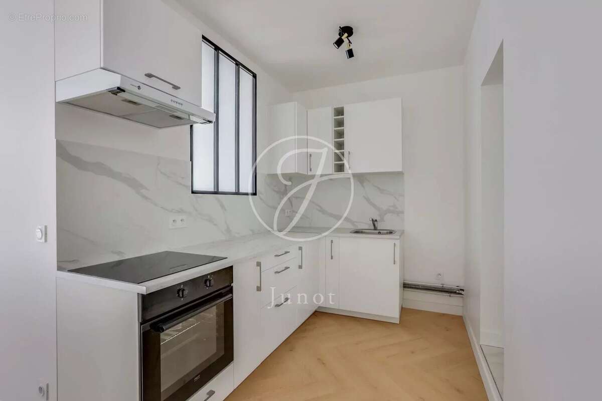 Appartement à PARIS-9E