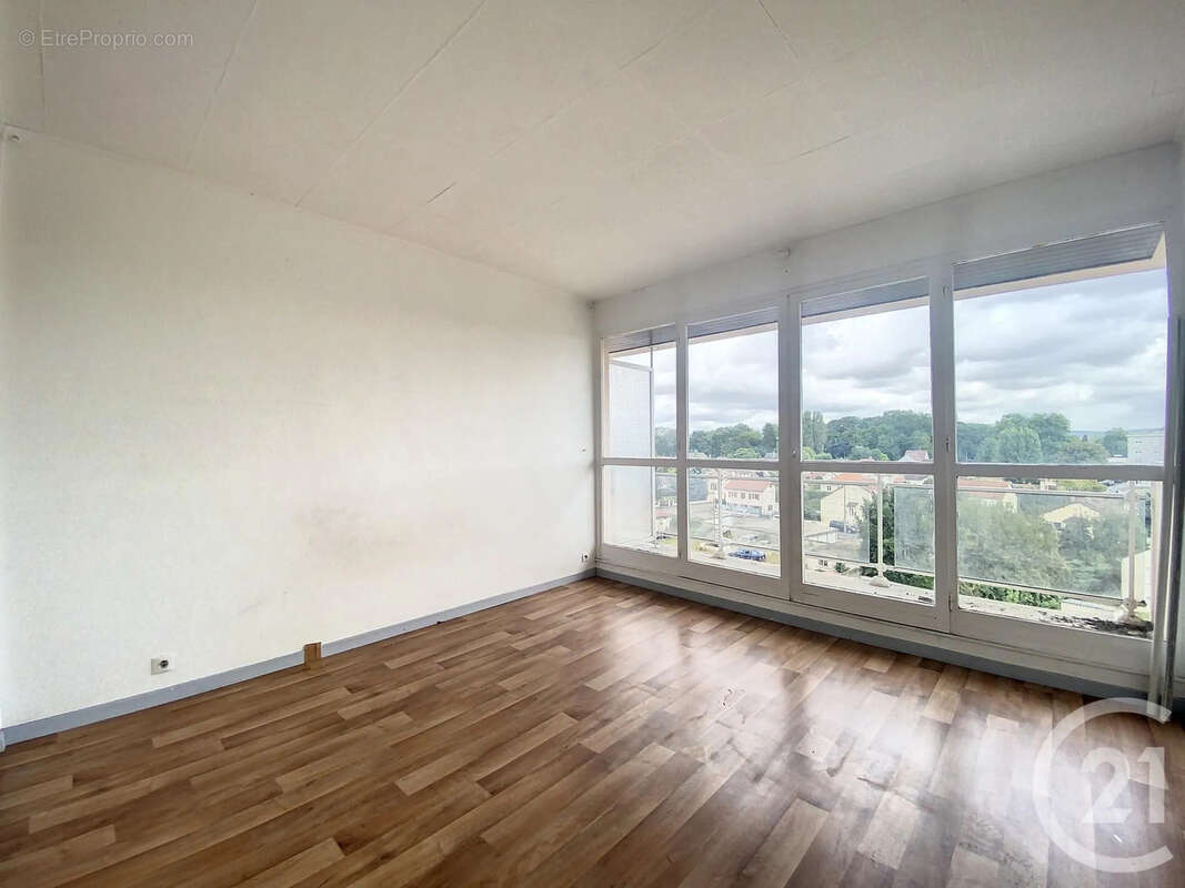 Appartement à SENS
