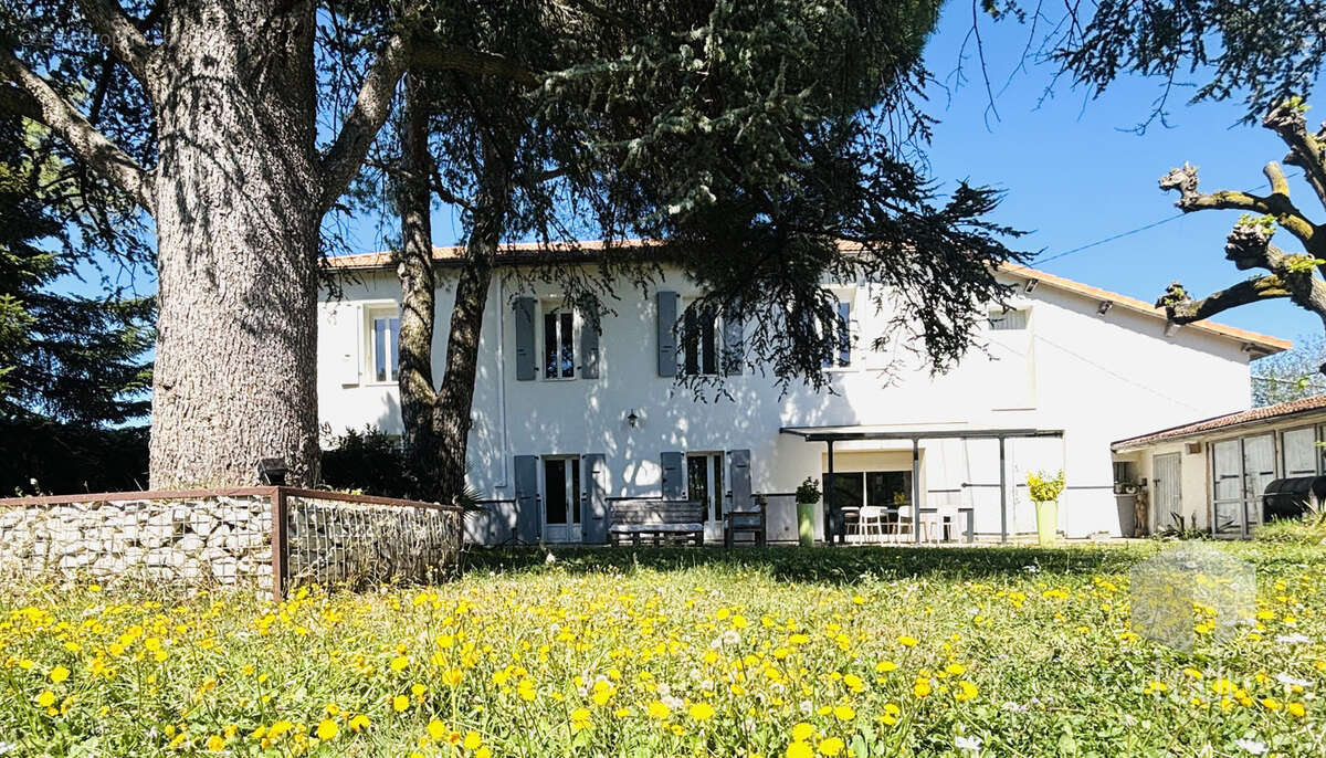 Maison à ROMANS-SUR-ISERE