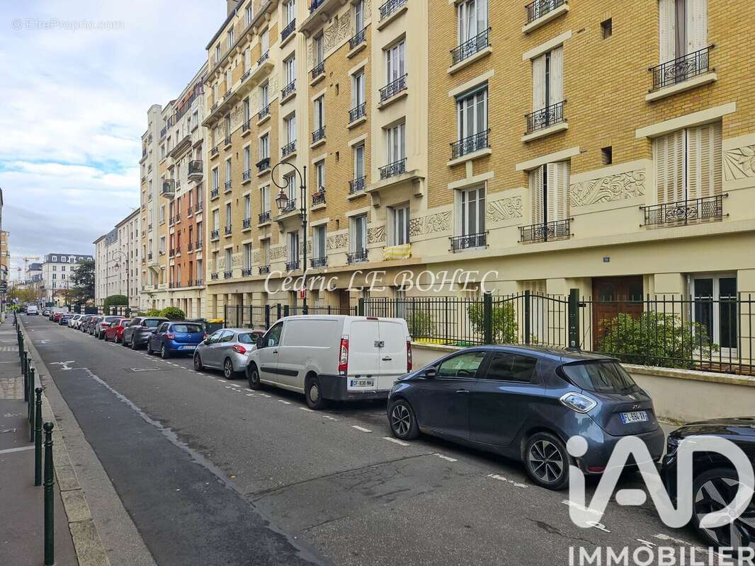 Photo 2 - Appartement à LA GARENNE-COLOMBES