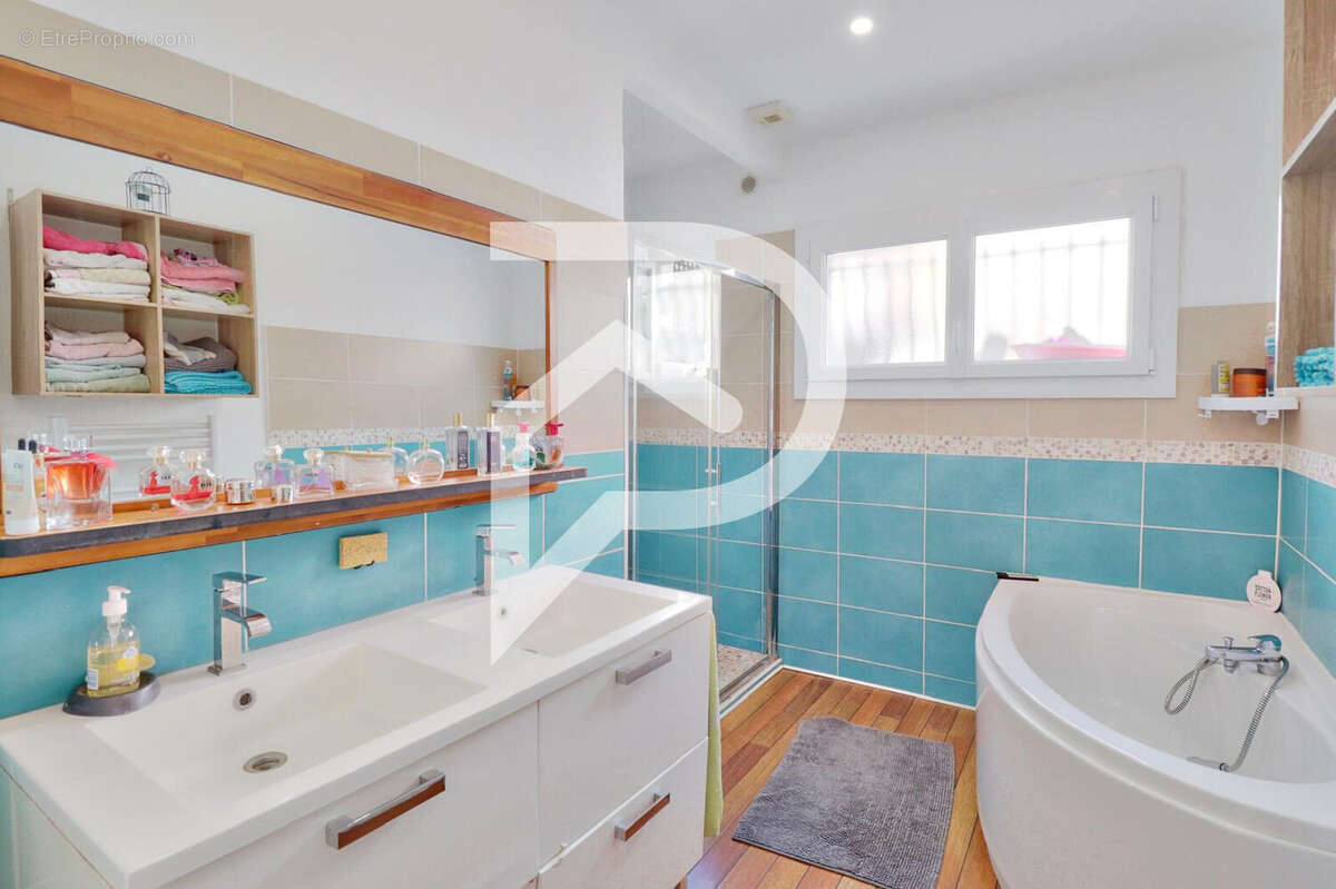 Maison à LES PENNES-MIRABEAU