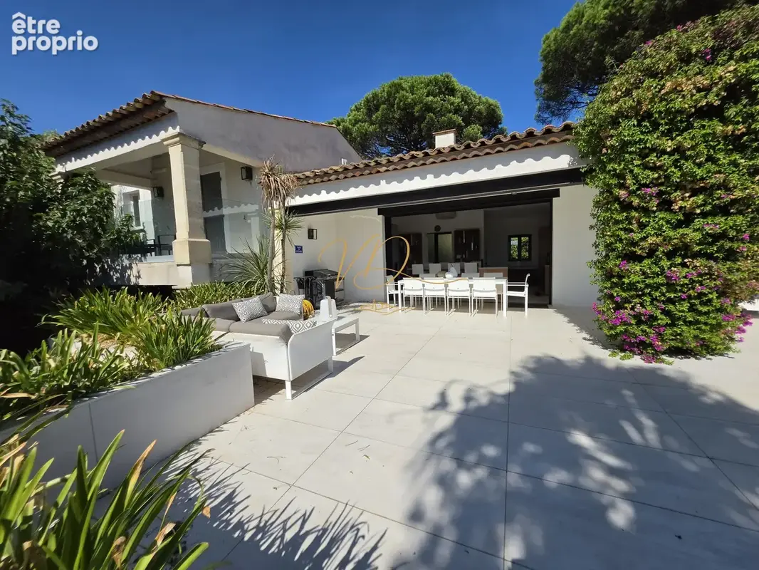 Villa avec piscine à débordement et vue mer   La Croix-Valmer - photo 23