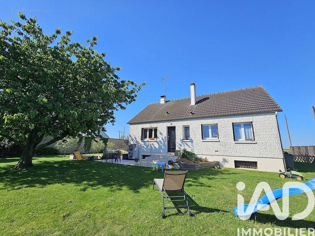 Photo 1 - Maison à AVIRON
