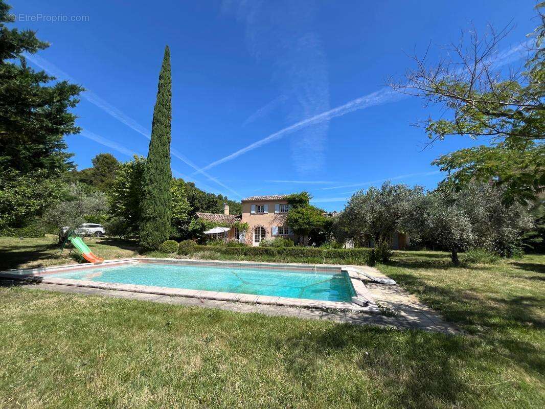 Maison à VAISON-LA-ROMAINE
