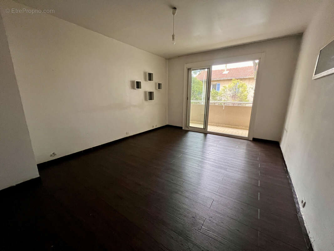 Appartement à MARSEILLE-10E