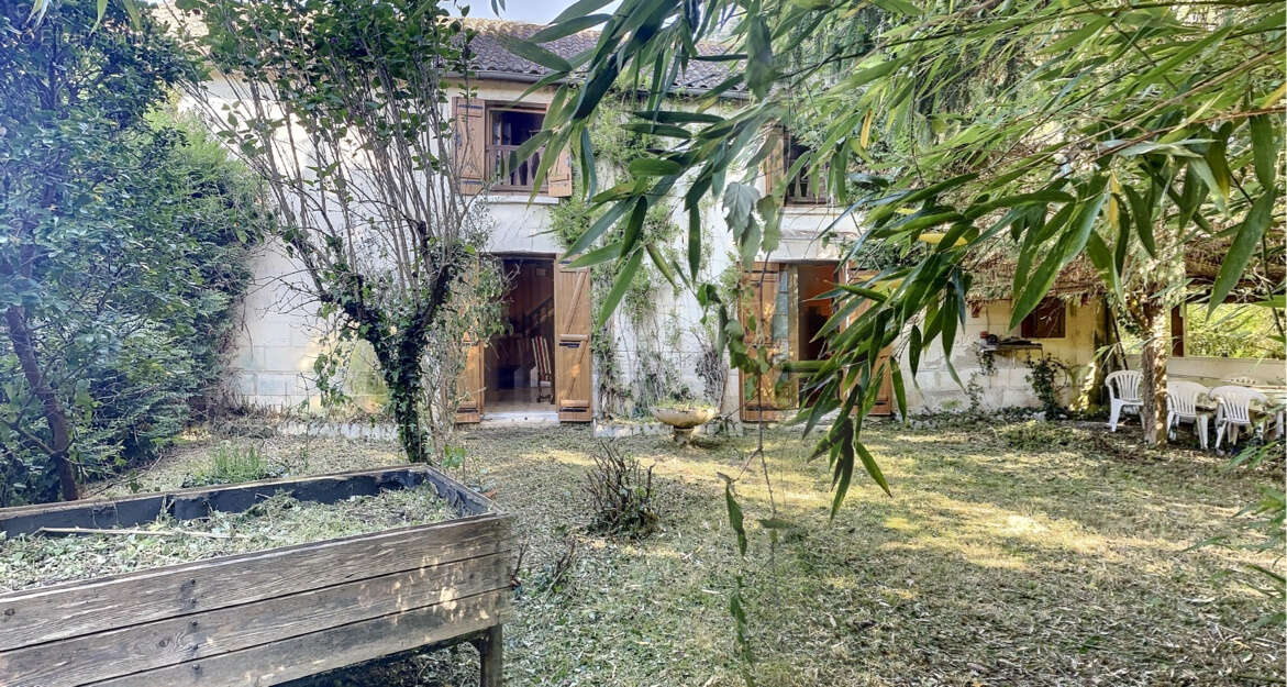 Dordogne maison de bourg en pierre avec terrain - photo 3