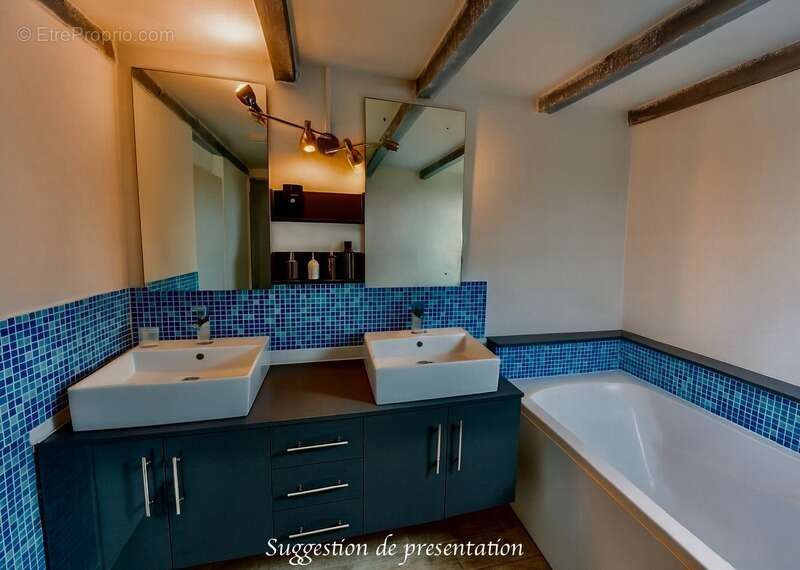 Maison de village de 141 m² avec dépendance et jardin. Beau potentiel - photo 14