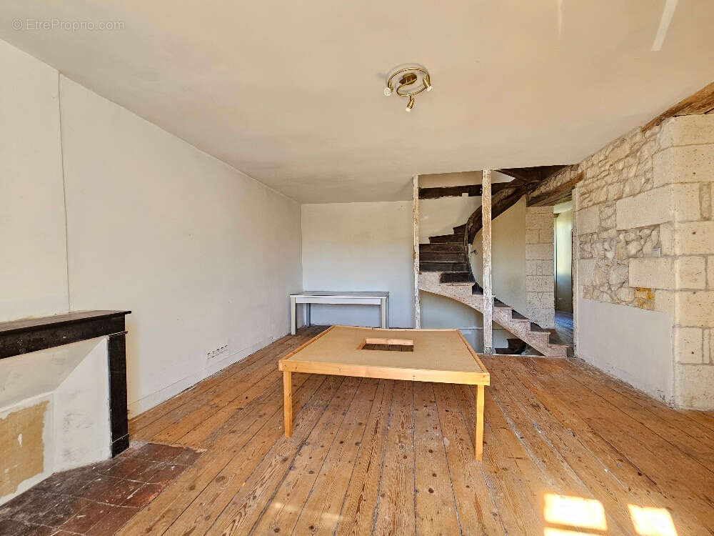 Maison à MOUTHIERS-SUR-BOEME