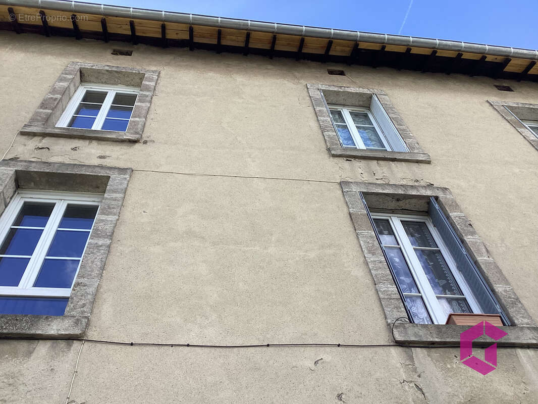 EN EXCLUSIVITE ! appartement traversant au 2ème et dernier étage, à rénover,  avec cave et grenier - photo 5