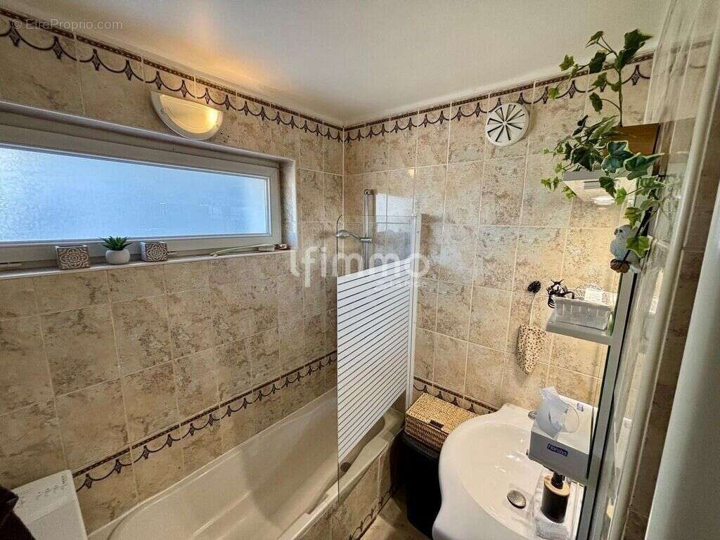 Appartement loué T3 avec balcon, cave, loggia et parking - photo 9