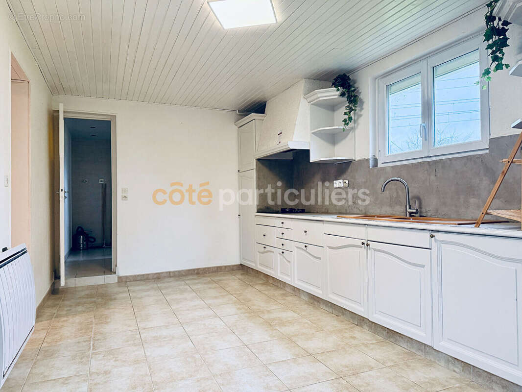 Maison à BRETTEVILLE-L'ORGUEILLEUSE