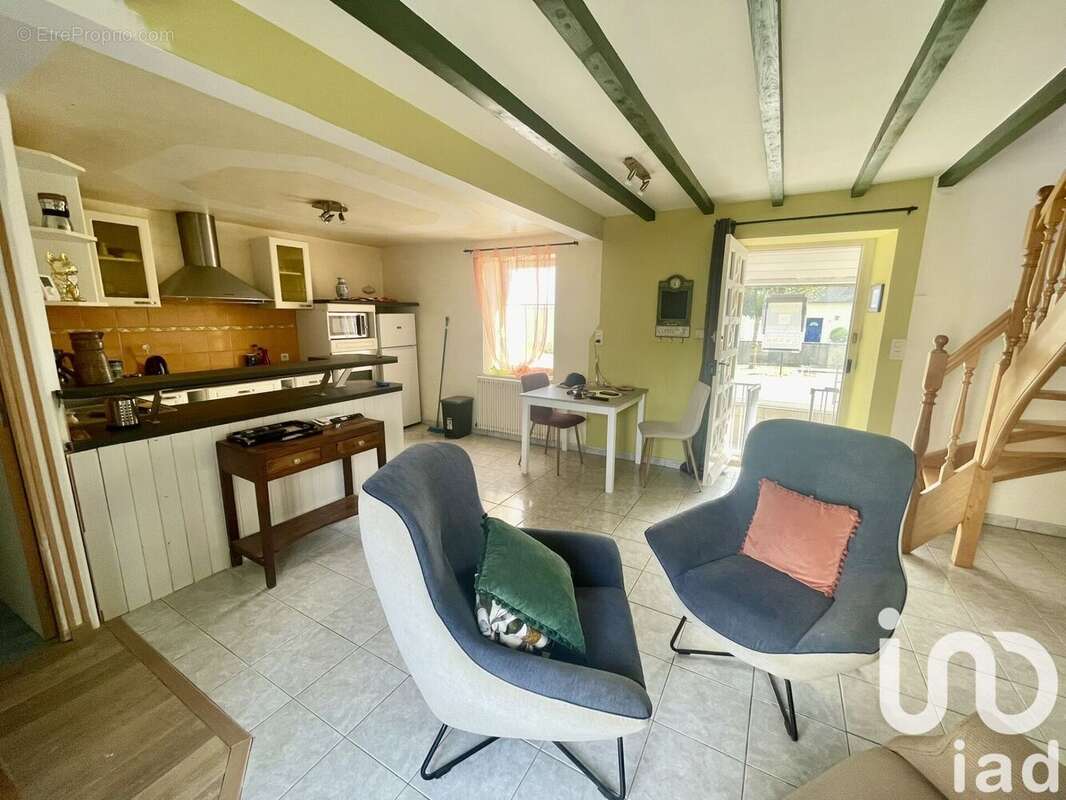 Maison 81 m² à Canihuel  - photo 2