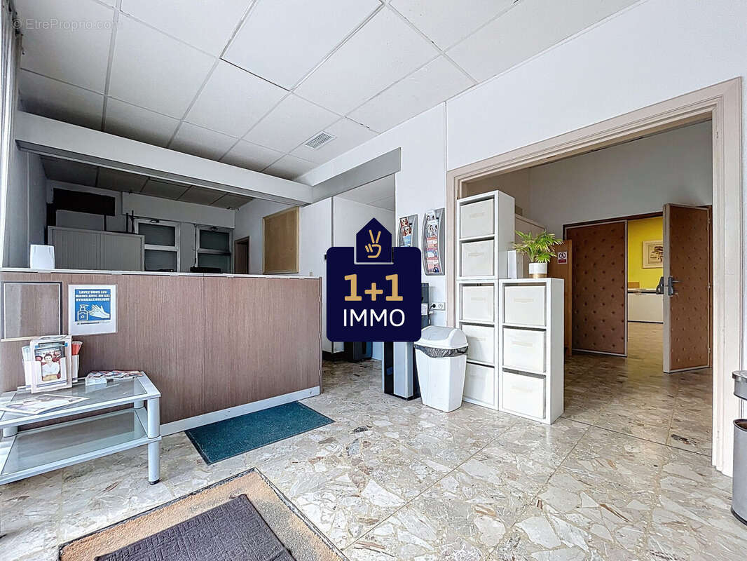Commerce 164 m² à Frejus  - photo 2
