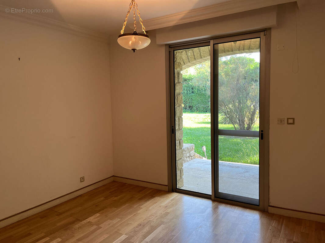 Maison 159m² à eyragues - photo 8