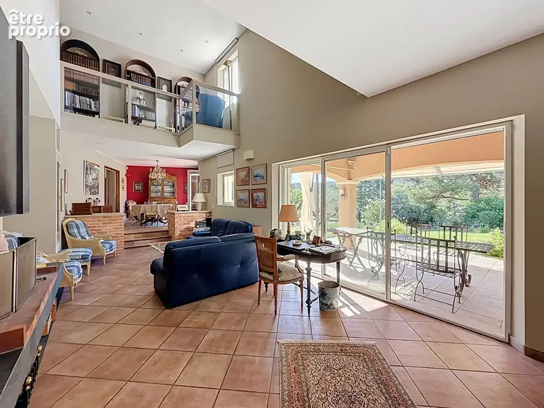 Maison d'exception 260 m²  4 chambres Piscine Terrain 3 000 m² Garage 30 m² - photo 5