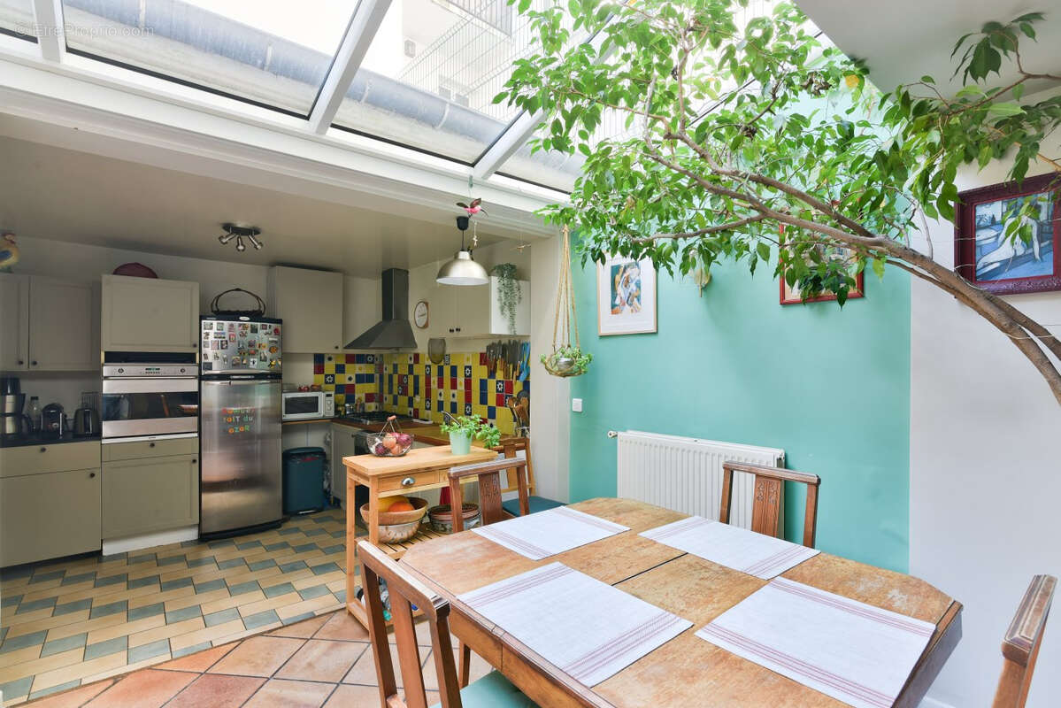 Maison à PARIS-19E
