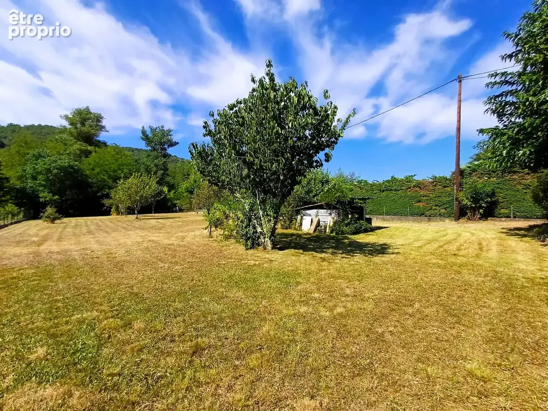 Propriété familiale à fort potentiel, 5 chambres et dépendances sur terrain arboré de 2313 m2 - photo 19