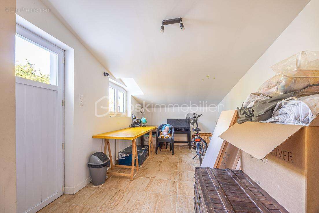 ***** plain-pied, 2 chambres, bureau, grand jardin arboré, quartier brizeaux à niort ***** - photo 10