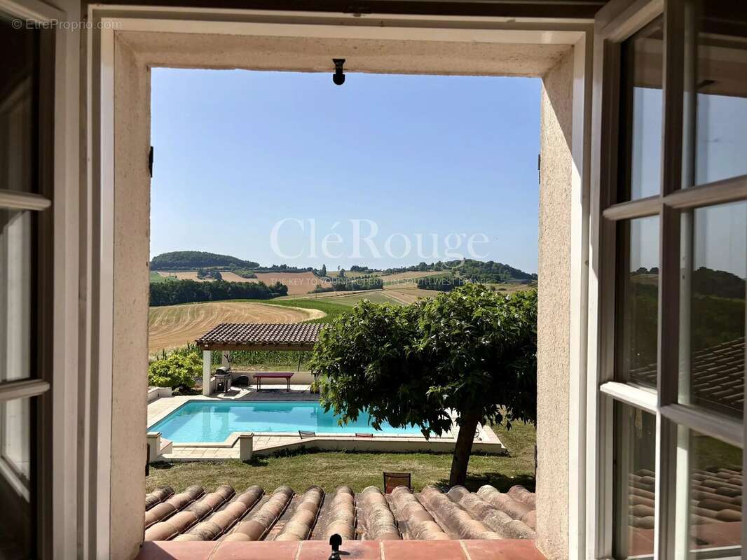 Proche de Tombebœuf – Superbe propriété de 6 chambres avec vues panoramiques, piscine et logement indépendant - photo 8