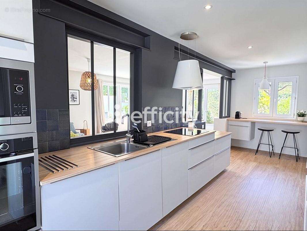 Maison à SAINT-MARTIN-DE-RE