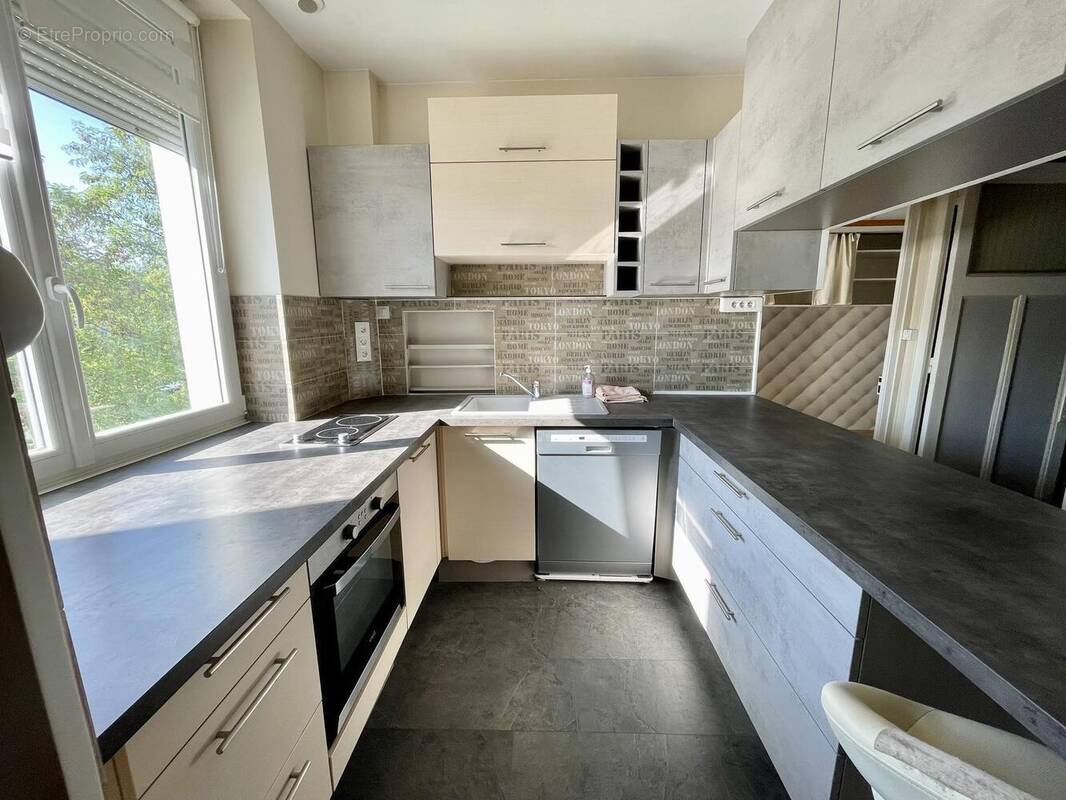 Photo 1 - Appartement à SAINT-MAURICE-DE-BEYNOST