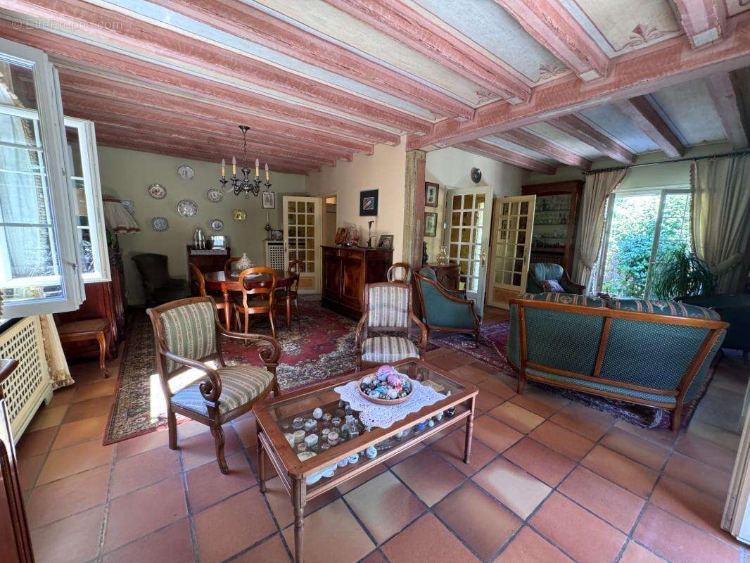 Maison à vendre 6 pièces SAINT CYR SUR LOIRE (37) - photo 5