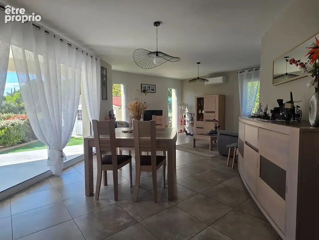 Villa de plain pied en parfait état - photo 5