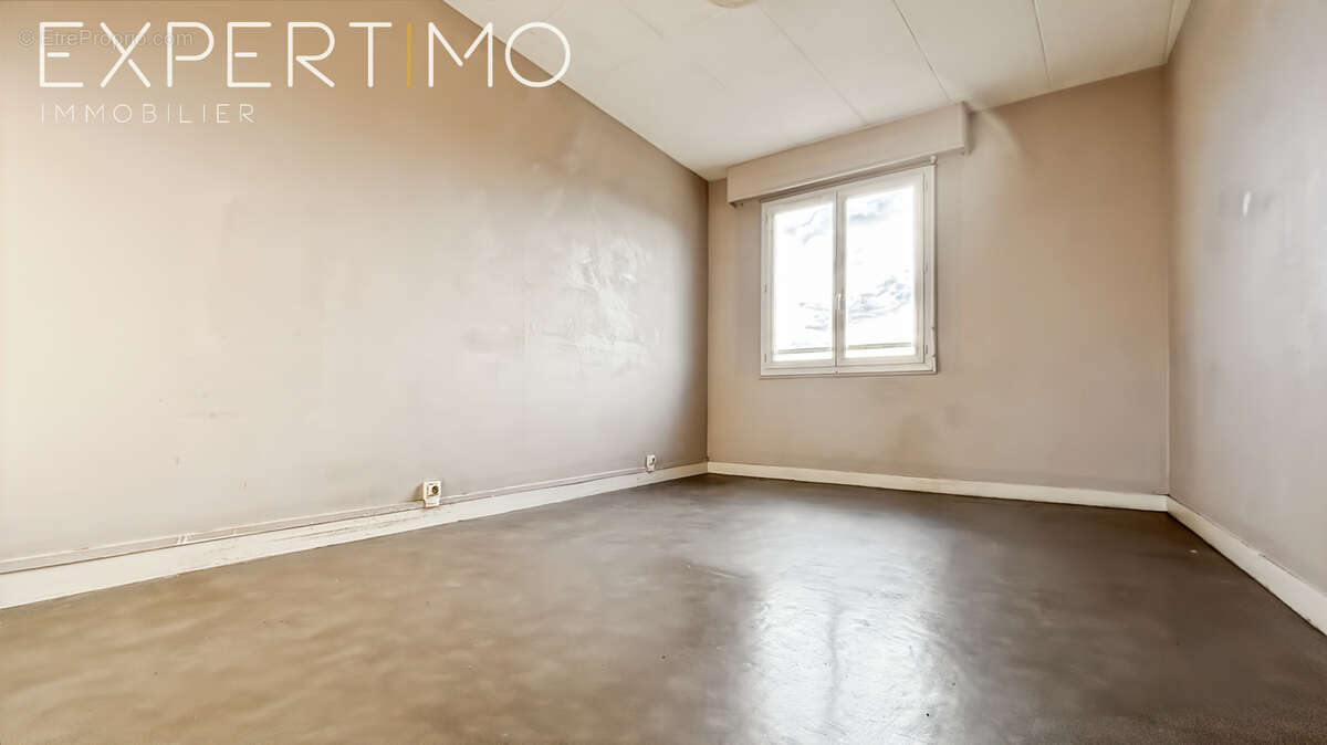 Appartement F3 lumineux à proximité du centre-ville d'Étampes - photo 8