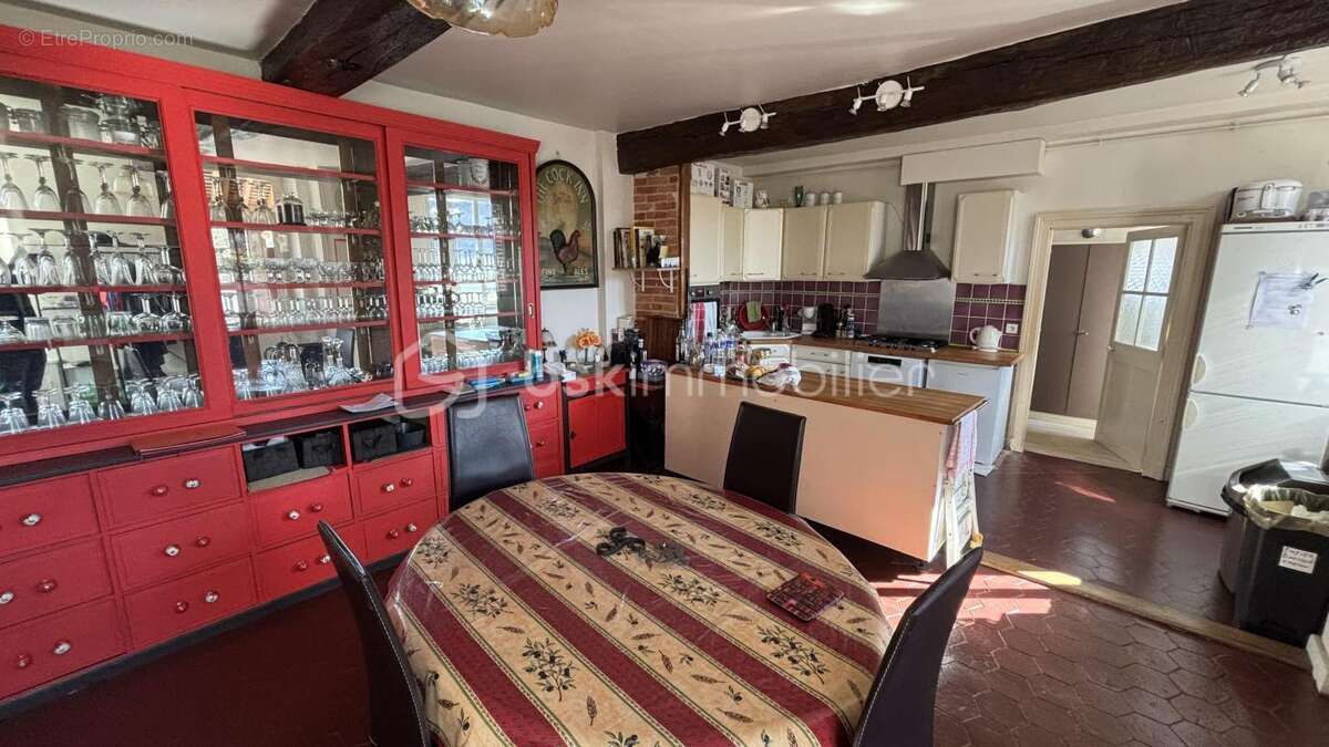 Maison à SAINT-MAURICE-AUX-RICHES-HOMMES