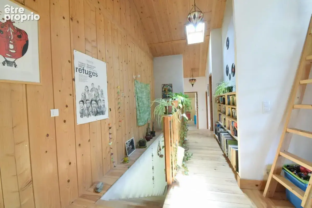 EXCLUSIVITE / Très belle maison avec dépendances et terrain / 63160 Glaine Montaigut - photo 16