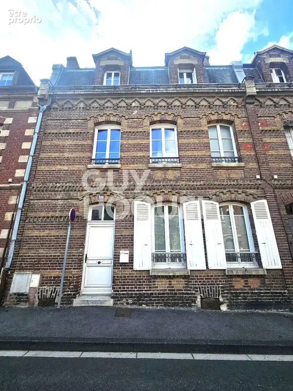 Maison à COMPIEGNE