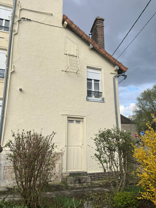 Appartement à SAINTE-SAVINE