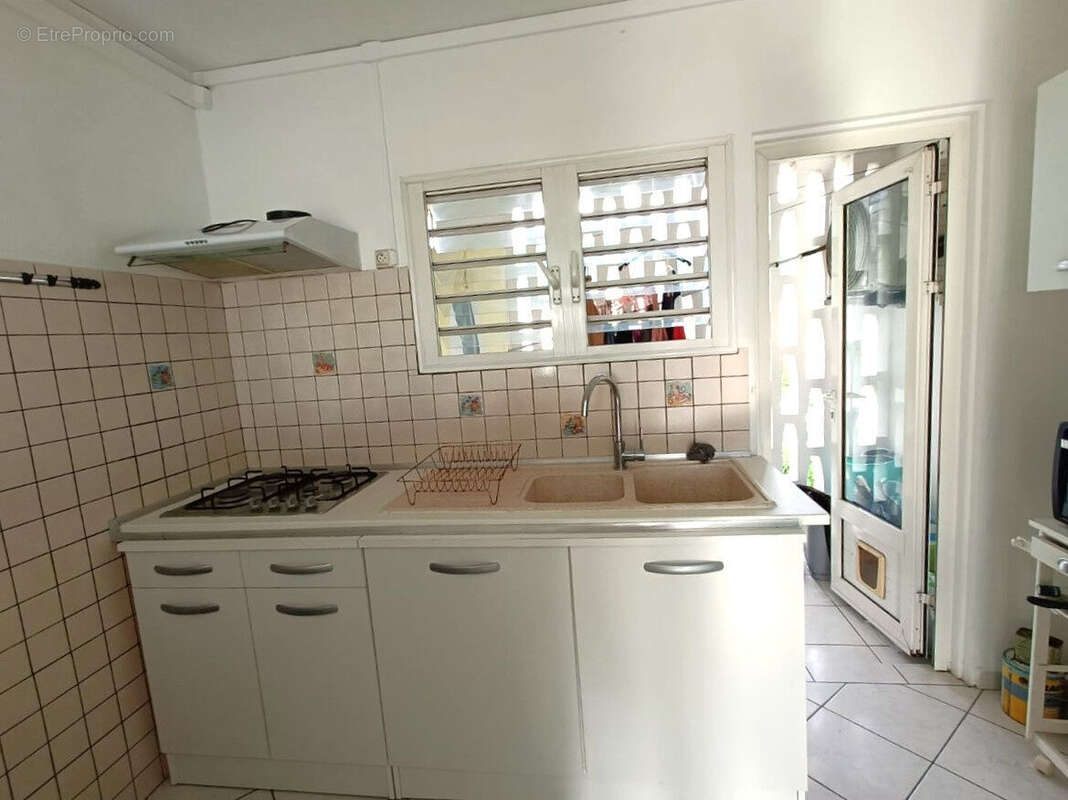 Photo 3 - Appartement à SAINT-DENIS